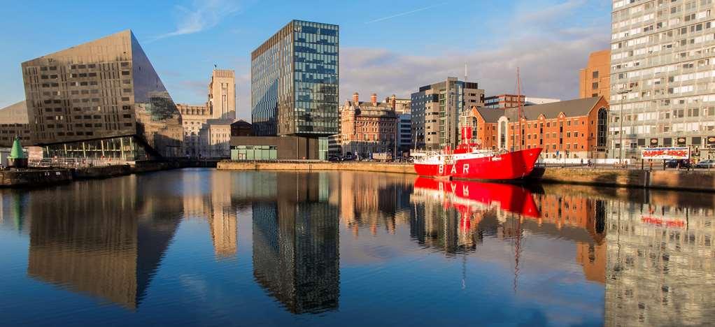 Radisson Red Hotel, 4*