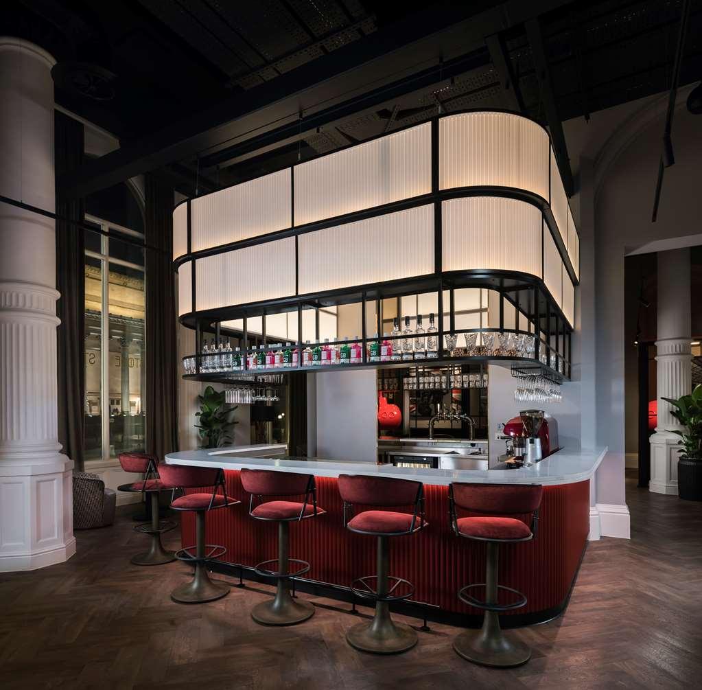 Radisson Red Hotel,